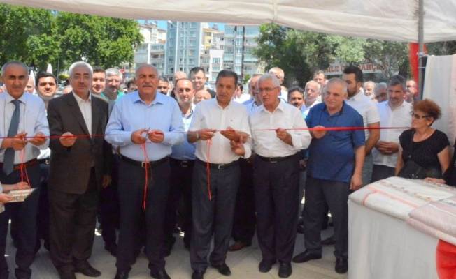 Sinop'ta öğrenciler yararına kermes açıldı