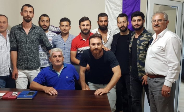 Yomraspor'da 8 oyuncu ile anlaşma sağlandı
