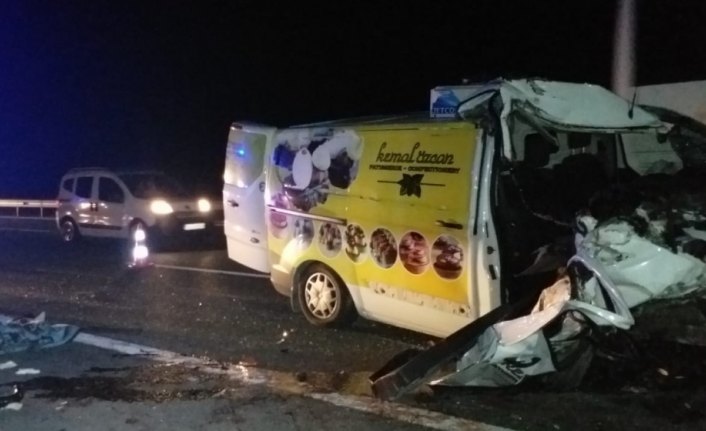Anadolu Otoyolu'nda trafik kazası: 1 ölü, 1 yaralı