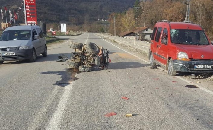 Otomobille ATV çarpıştı: 1 ölü