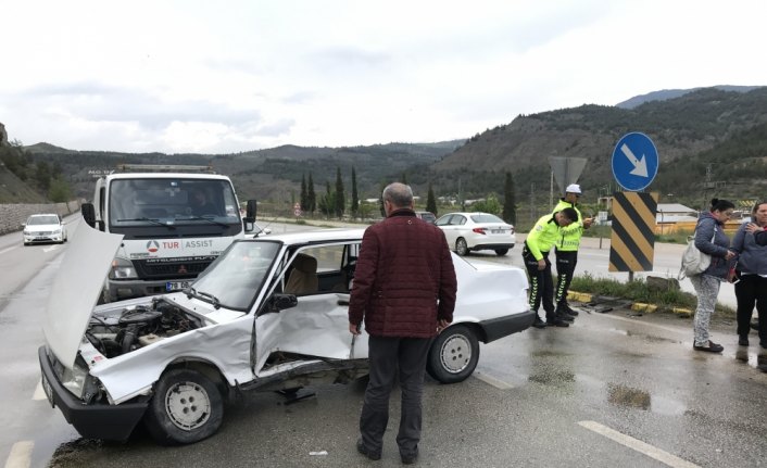 Karabük'te trafik kazaları: 9 yaralı