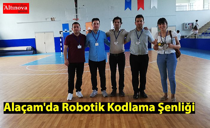 Alaçam'da Robotik Kodlama Şenliği