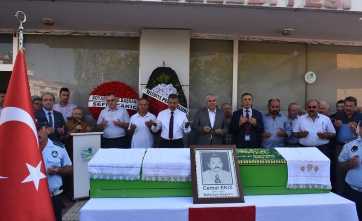 Boyabat'ta vefat eden eski belediye başkanı için tören