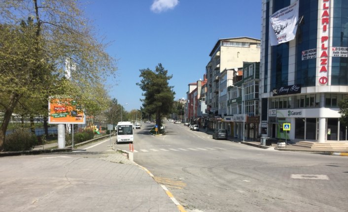 Çarşamba'da sokaklar boş kaldı
