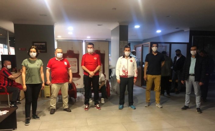 Zonguldak Gençlik ve Spor İl Müdürlüğünden kan bağışı