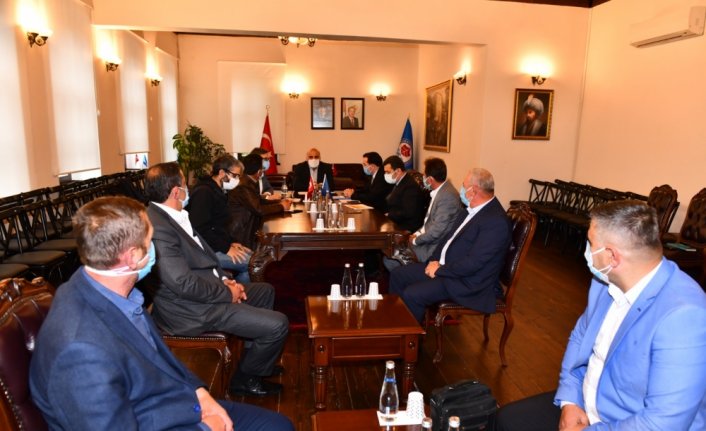 Trabzon Büyükşehir Belediye Başkanı Zorluoğlu, mahalle muhtarlarının sorunları dinledi