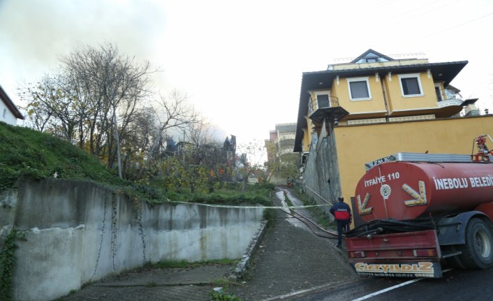 Kastamonu'da ahşap ev yanarak kullanılamaz hale geldi