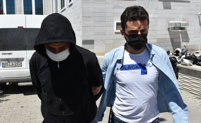 Samsun'da kendisini filyasyon ekibi görevlisi olarak tanıtarak hırsızlık yaptığı iddia edilen zanlı yakalandı