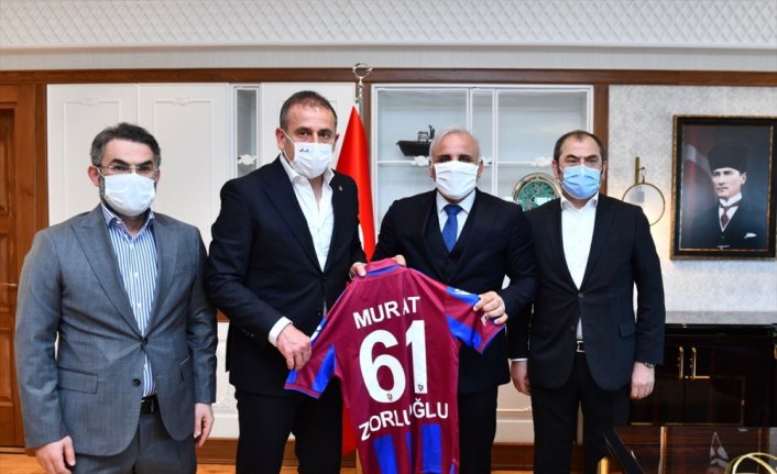 Trabzonspor Teknik Direktörü Avcı'dan, Büyükşehir Belediye Başkanı Zorluoğlu'na ziyaret