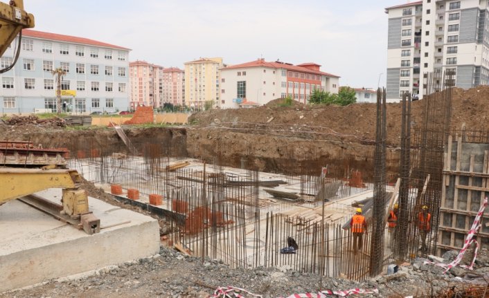 Vali Zülkif Dağlı'dan Canik Hükümet Konağı inşaat alanında inceleme