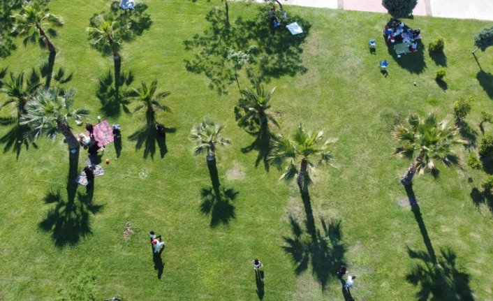 Samsun'da kısıtlamasız ikinci cumartesi günü piknik alanlarında yoğunluk yaşandı
