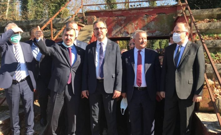 Bakan Kasapoğlu, Zonguldak'ta spor tesisi açılışına katıldı: