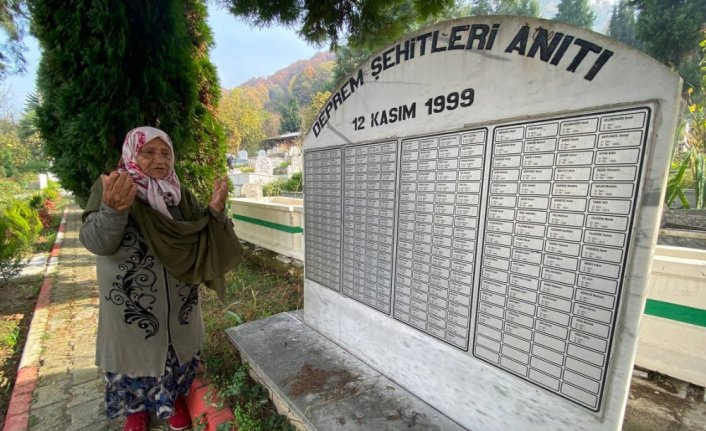 Düzce Depremi'nde yaşamını yitirenlerin acısı 22 yıldır unutulmuyor