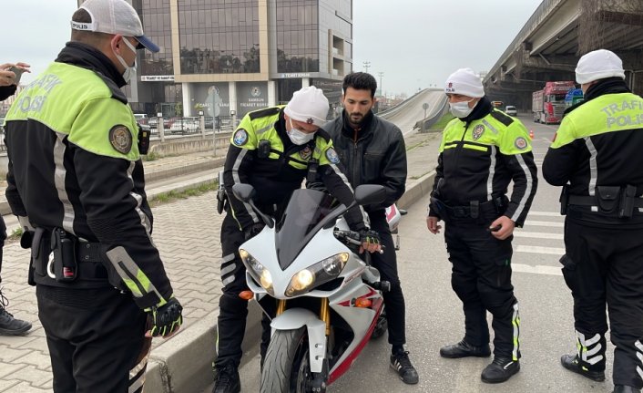 Samsun'da “modifiye araç“ denetiminde 14 sürücüye para cezası verildi