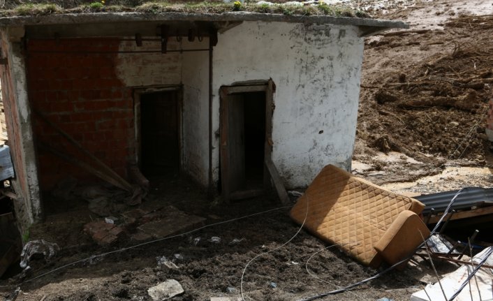 Trabzon'daki heyelanın ardından başlatılan hasar tespit çalışmaları sürüyor