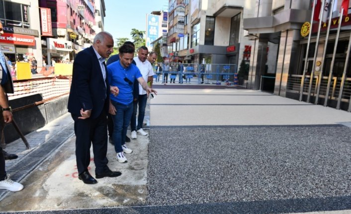 Trabzon Büyükşehir Belediye Başkanı Zorluoğlu, ekiplerin çalışmalarını inceledi