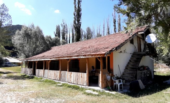 Bolu'daki tarihi Pavlu Kaplıcaları ilgi görüyor