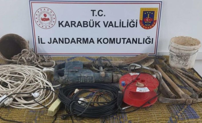 Karabük'te izinsiz kazı yapan 3 kişi suçüstü yakalandı