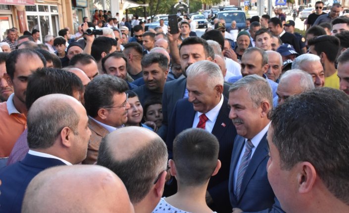 AK Parti Genel Başkanvekili Binali Yıldırım, Durağan ve Saraydüzü'nde konuştu: