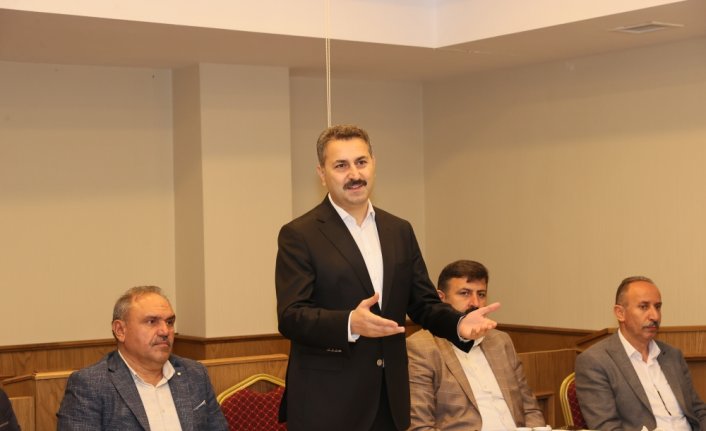 Tokat Belediye Başkanı Eroğlu, esnafla bir araya geldi