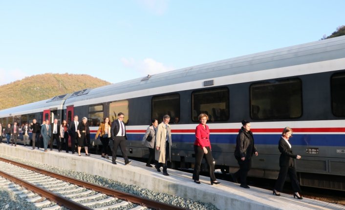 AB Türkiye Delegasyonu Başkanı Meyer-Landrut, Samsun'da tren yolculuğu yaptı: