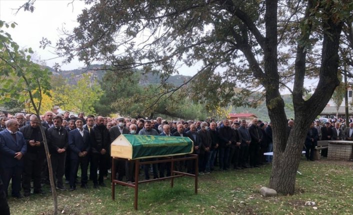 Amasya'daki kazada hayatını kaybedenler toprağa verildi