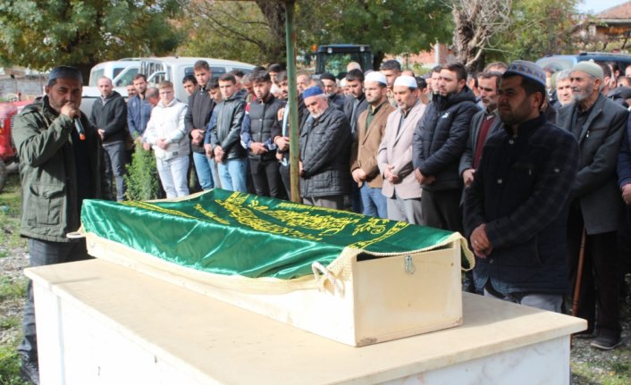 GÜNCELLEME - Samsun'daki kazada yaşamını yitiren iki lise öğrencisinin cenazeleri toprağa verildi