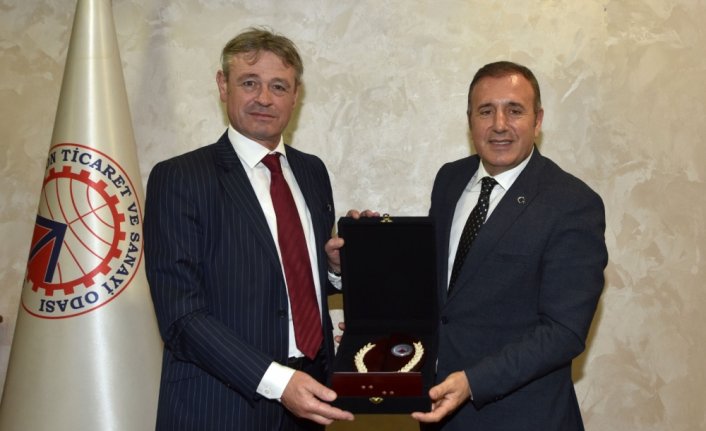 İsviçre'nin Ankara Büyükelçisi Ruch, Trabzon TSO'yu ziyaret etti