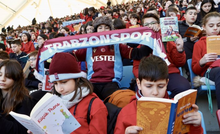 Trabzon'da, “Her zaman her yerde okuyoruz“ etkinliği düzenledi