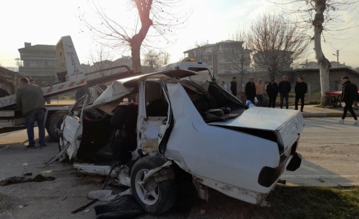 Tokat'ta kamyonetle otomobilin çarpıştığı kazada 1 kişi yaralandı