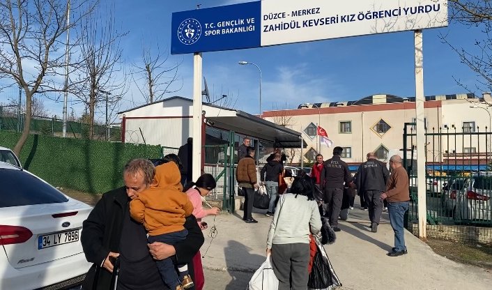 Deprem bölgesinden gelen 114 kişi Düzce'de KYK yurduna yerleştirildi