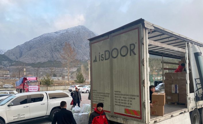 Depremin ardından Kargı'dan gönderilen yardımlar, Gaziantep'e ulaştı