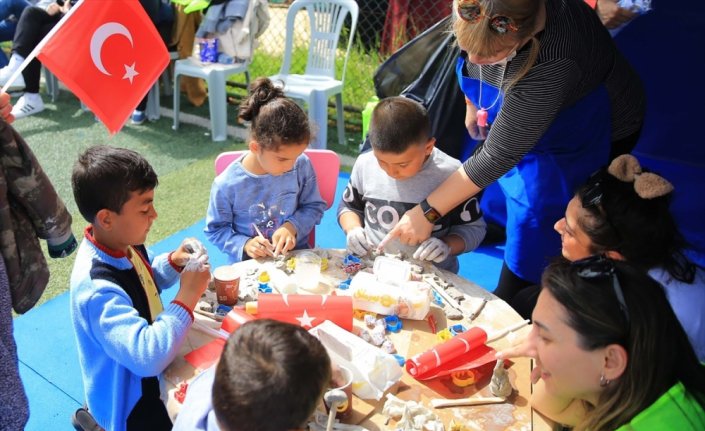 Kahramanmaraş'ta depremzede çocuklar için bayram eğlencesi düzenlendi