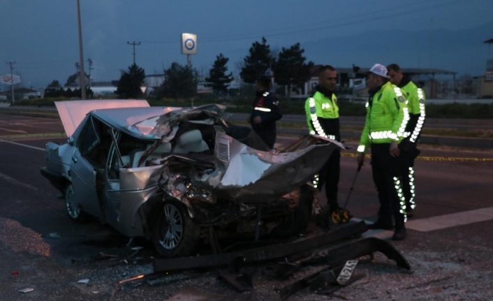 Bolu'da tır ile çarpışan otomobilin sürücüsü öldü