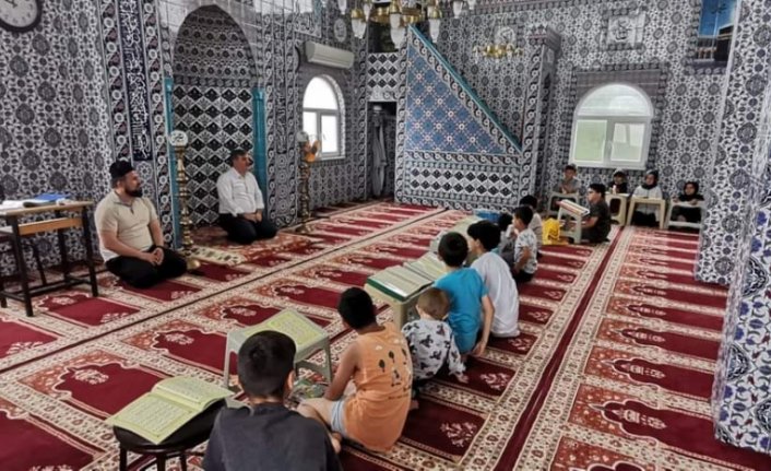 Saraydüzü'nde yaz Kur'an kurslarına yaklaşık 200 öğrenci katılıyor
