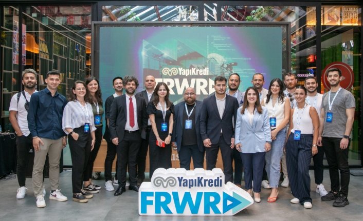 Yapı Kredi Fast FRWRD Hızlandırma Programı'nda girişimciler projelerini tanıttı