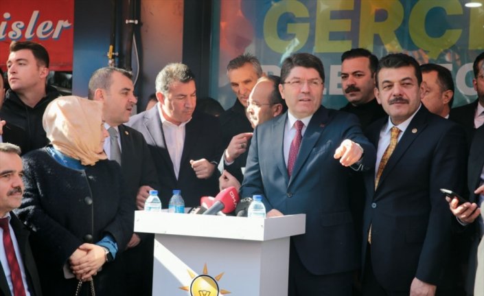 Adalet Bakanı Tunç, Zonguldak'ta seçim irtibat bürosu açılışında konuştu: