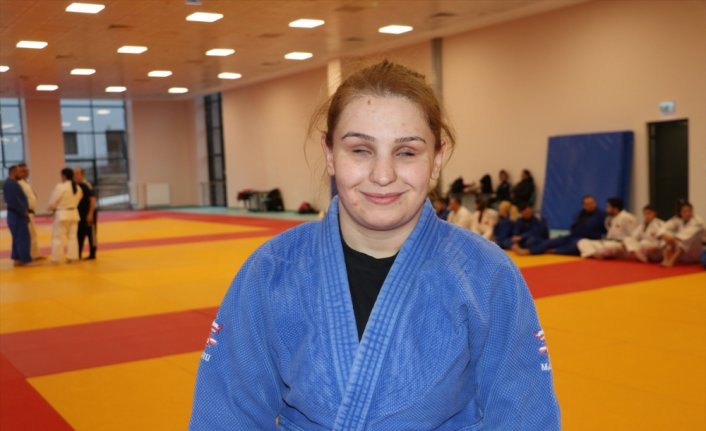 Görme engelli milli judocu Merve Uslu'nun hedefi olimpiyat madalyası: