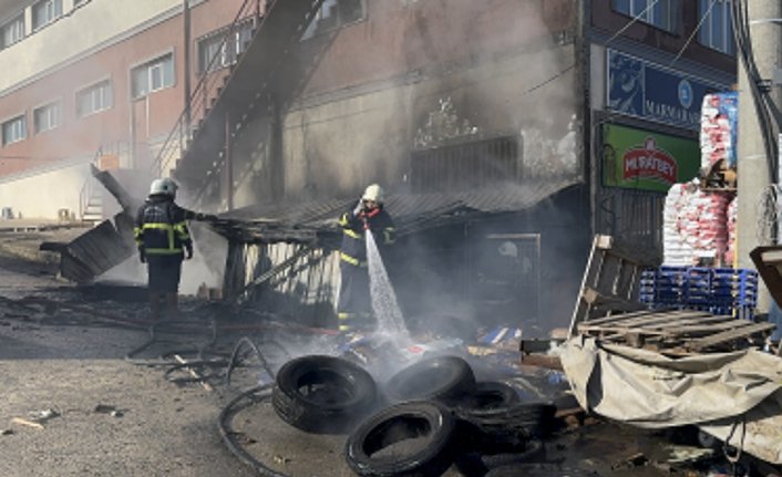 Kastamonu'da bir depoda çıkan yangın hasara neden oldu