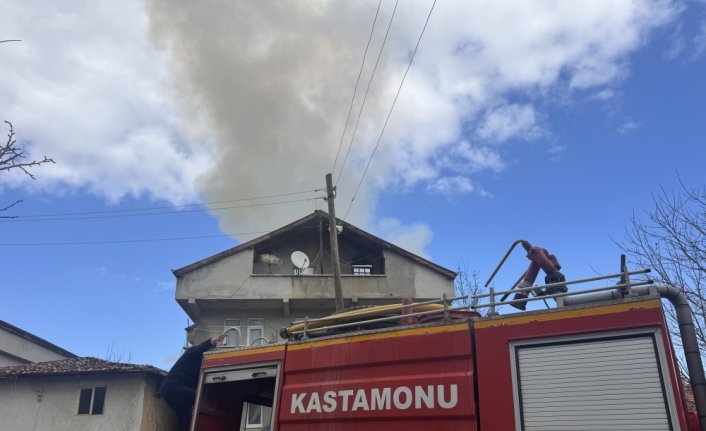 Kastamonu'da çıkan yangında evde hasar oluştu