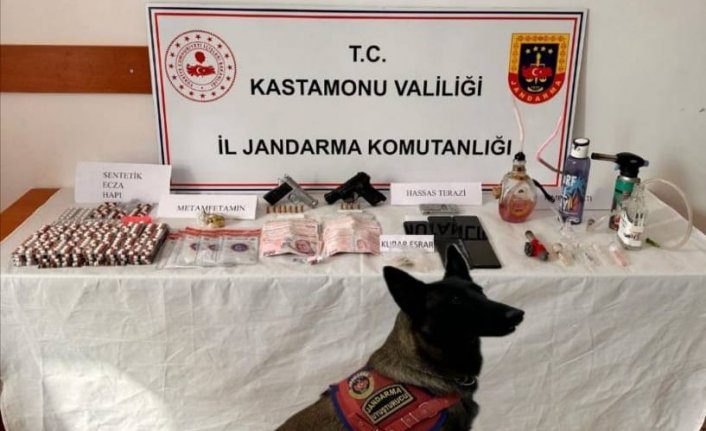 Kastamonu'da uyuşturucu operasyonunda yakalanan 3 kişi tutuklandı