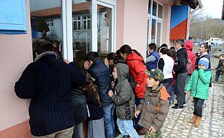 Zonguldak'ta yıkılma riski bulunan okulun boşaltılması