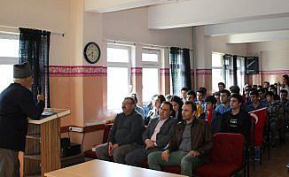 Havza'da Kıbrıs gazisinden öğrencilere seminer