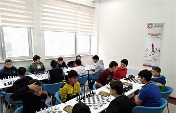 Kavak'ta ortaokullar arası satranç turnuvası