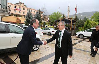 Vali Doruk’tan Belediye Başkanı Elçin’e “Hayırlı Olsun” ziyareti