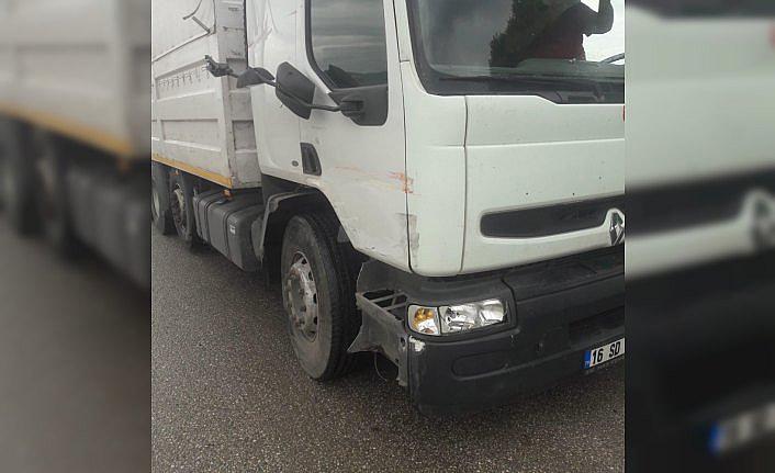 Tosya'da traktör ile kamyon çarpıştı: 2 yaralı