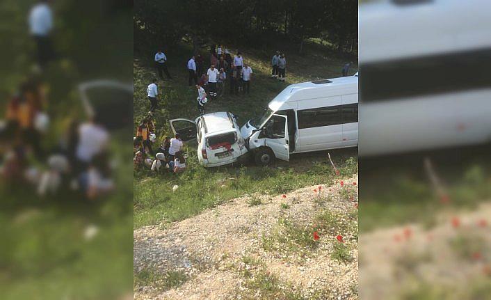 Bolu'da trafik kazası: 6 yaralı