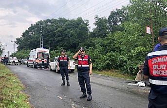 Zonguldak'ta otomobil ile kepçe çarpıştı: 1 ölü, 2 yaralı
