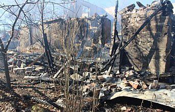 GÜNCELLEME - Kastamonu'da yanan evin enkazında 89 yaşındaki adamın cesedi bulundu