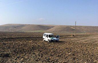 Amasya'da hafif ticari araç devrildi: 3 yaralı